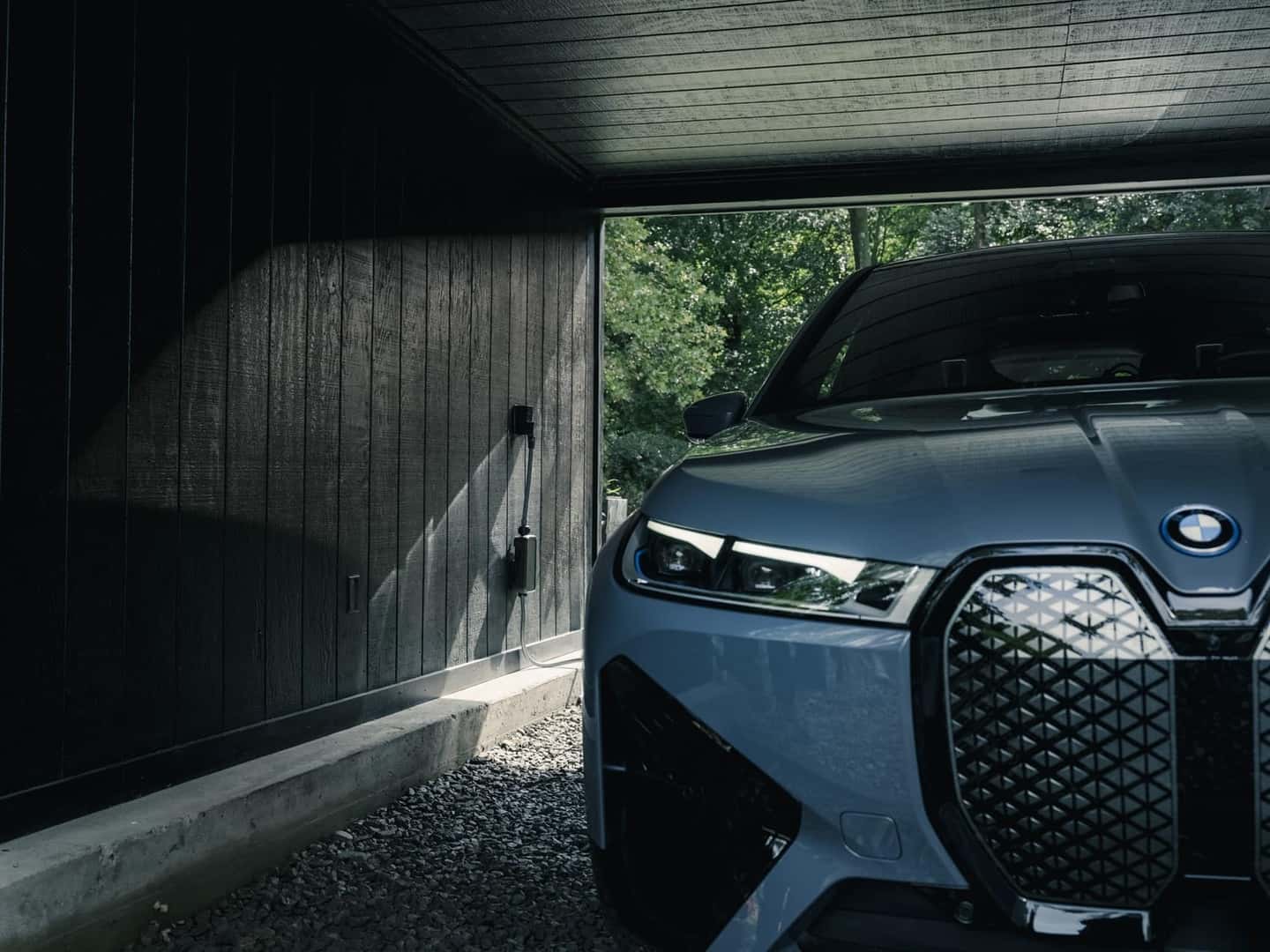BMW iX 