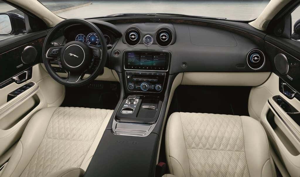 2022 jaguar xj interior