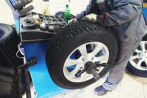 Difference between tire balance and alignment hot sale