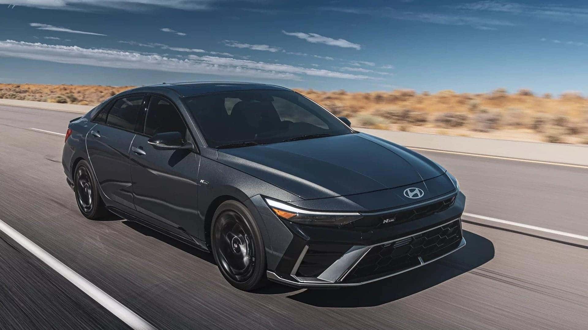 2025 hyundai elantra driving on road